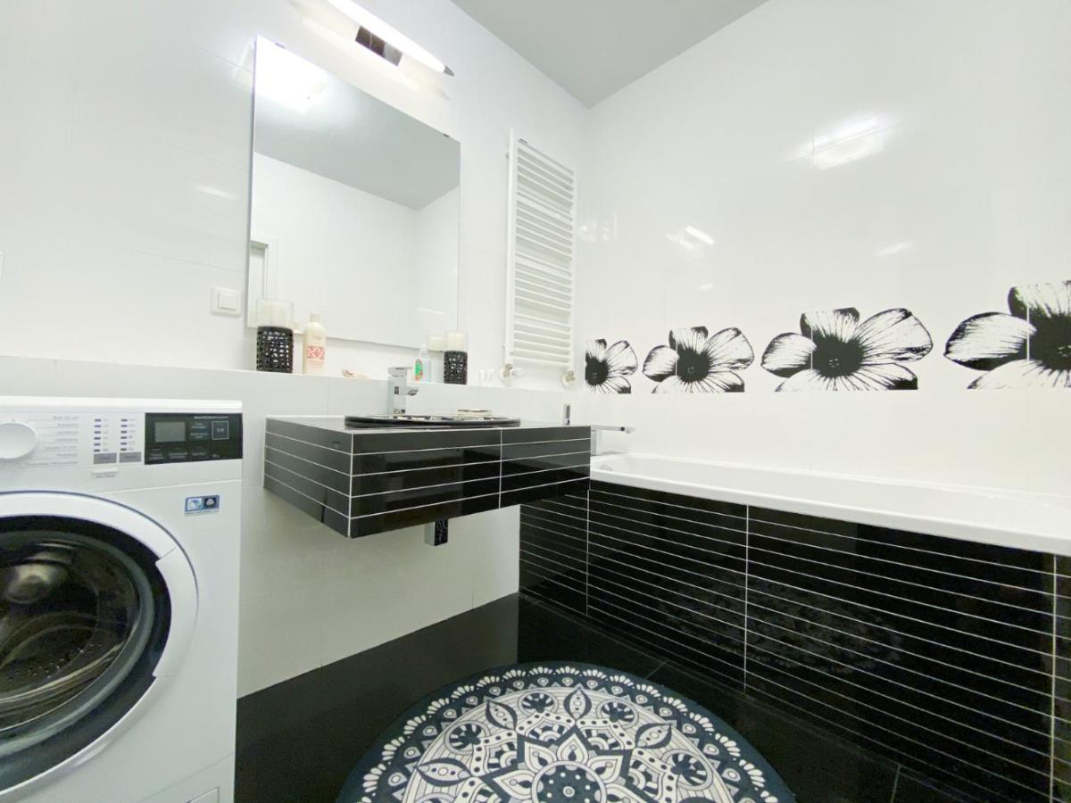 Apartament Kazimierza Wielkiego 5 Lägenhet Poznań Exteriör bild